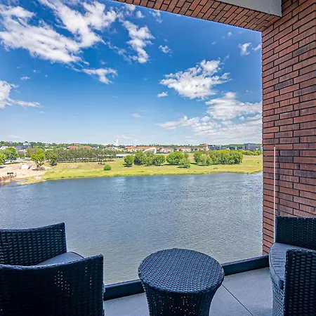 River View With Free Parking *