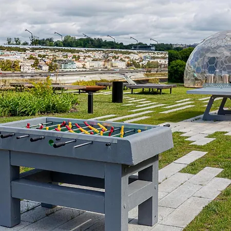 River View With Free Parking דירה